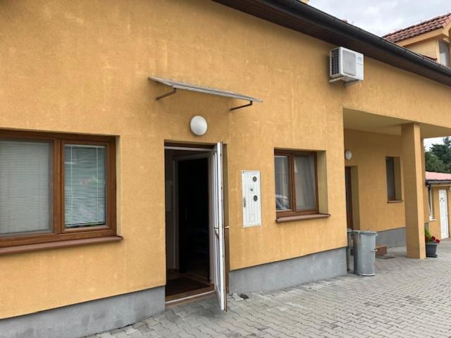 Ferienwohnung Apartmanovy Dom Slavia Bojnice Exterior foto